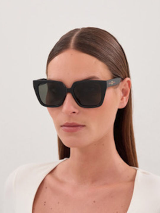 Gucci Woman Sunglasses With Black Horn-Rimmed Frame And Grey Lens GG2102S 001