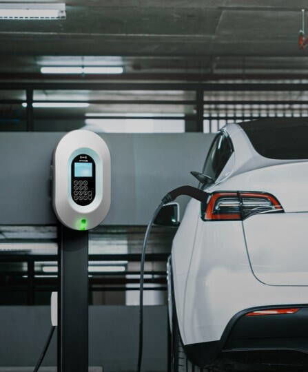 STAG EV Wallbox StagEV Core Монтиран На Стена Трифазен Зарядно Устройство 11kW С Вграден Кабел 5м Тип 2