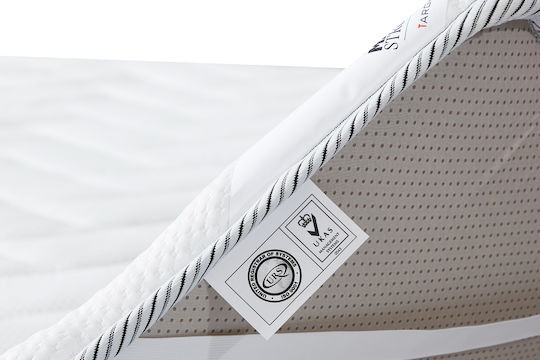 Mattress Topper Half-Double Foam with Strapped 110x200x4cm