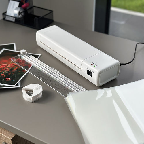 Laminator De Masă Pentru A4 80 Microni Cu Tăietor