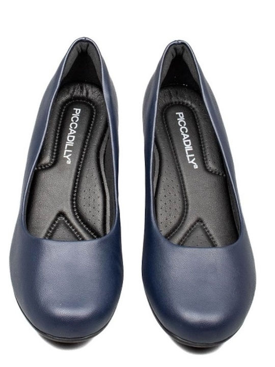 Blaue Pumps