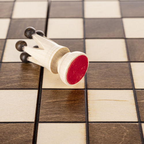 Schach Spielfiguren Braun / Schwarz 2cm