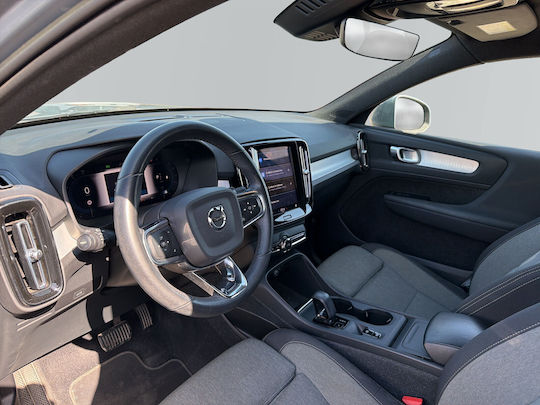 Volvo XC40 MHEV B3 2.0 AT Core '22