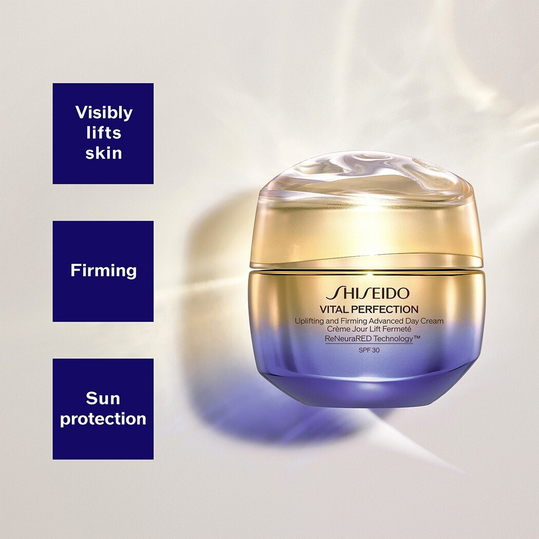 Shiseido Vital Perfection Συσφικτική Κρέμα Προσώπου Ημέρας με SPF30 50ml