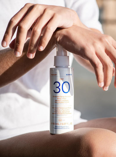 Korres Yoghurt Водоустойчив Слънцезащитен Крем за Лице и Тяло SPF30 в Спрей 150ml