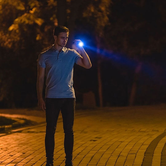 V-TAC Lanternă LED Reîncărcabilă IP54 cu Luminozitate Maximă 1000 Lumen