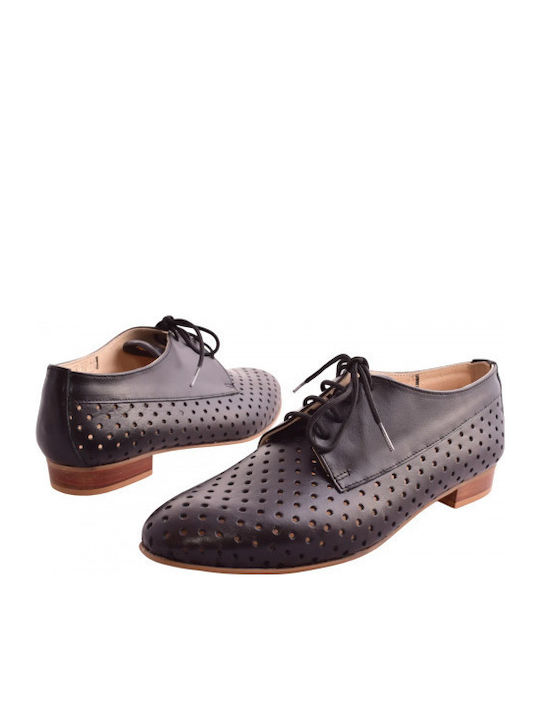 Women's Oxfords in Black Colour