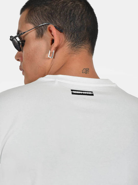 T-shirt White