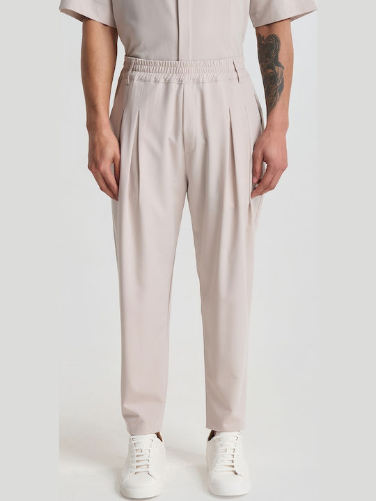 Herrenhosen in Regulär Passform Beige