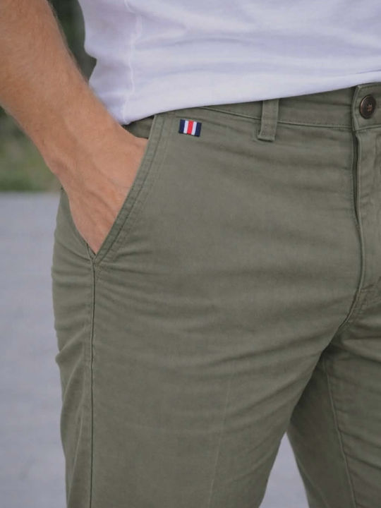 Chino Trousers in Slim Fit Green