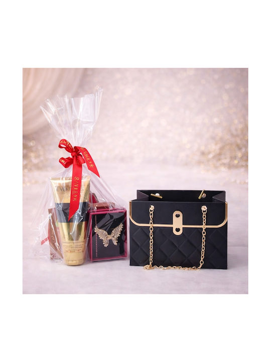 Set Cadou Tenderness Brosa Martisor Fluture Cremă De Mâini Eveline Argan Și Vanilie Ciocolată Ritter Sport Cacao Mousse Cutie Metalică Săpun Trandafiri Ursuleț De Pluș Plus În Geantă Elegantă Stil Poșetă Roșie