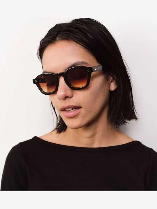Akila Men's Sunglasses With Gray Frame And Gray Gradient Lens LOGOS-1