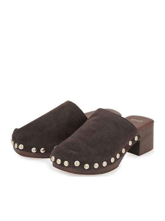 Mules With Heel In Brown Colour