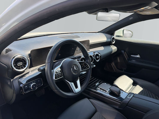 Mercedes-Benz A Class 250 e PHEV (Plug In) '21