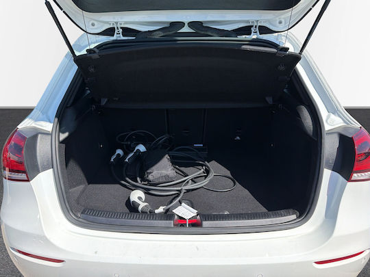 Mercedes-Benz A Class 250 e PHEV (Plug In) '21
