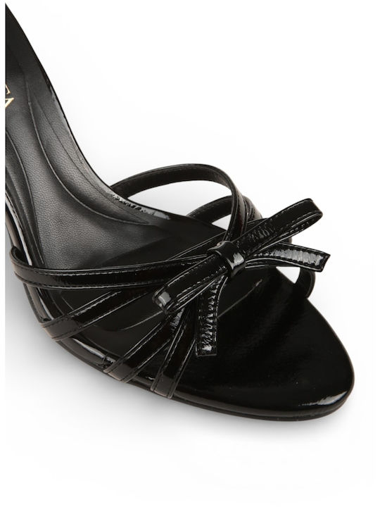 Mules With Thin Heel In Black Colour