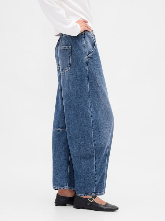 Women's Jean Pants Mid Rise in Tapered Leg Style