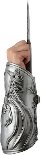 Neca Assassin's Creed: Assassin's Creed 2 - Ръкавицата Скрита Кинжал На Ецио Реплика В Мащаб 1:1
