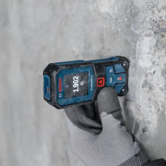 Bosch Laser Distance Meter GLM 40-31 Professional with Measuring Range 0.05m-40m