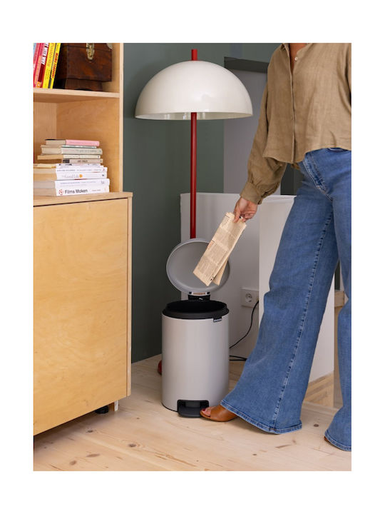 Brabantia Newicon Κάδος Απορριμμάτων Πλαστικός με Πεντάλ Γκρι 20lt