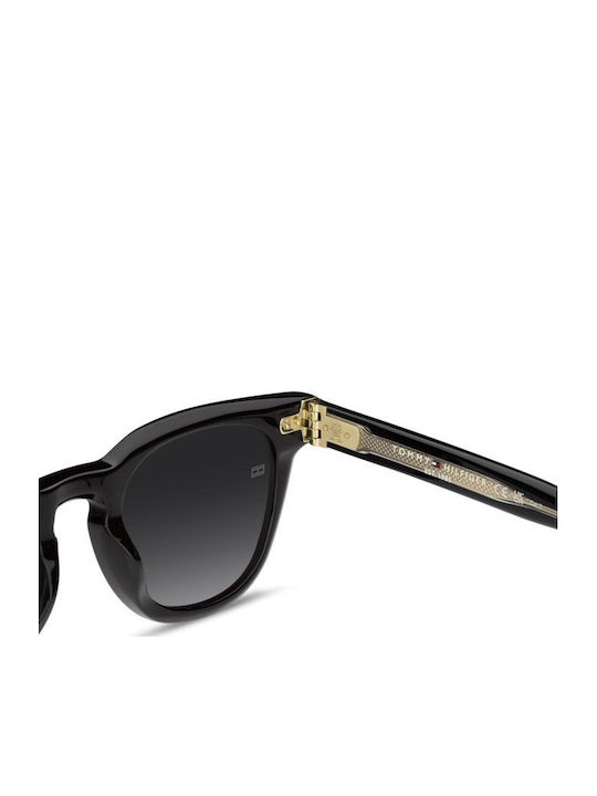 Tommy Hilfiger Unisex Ochelari de Soare cu Ramă Neagră din Plastic și Lentilă Neagră