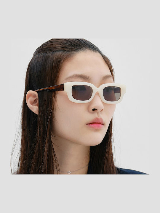 Projekt Produkt Unisex Sunglasses with Beige Horn-Rimmed Frame 476379