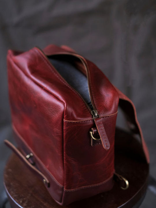 Tripmachine Reitrucksack Messenger Bag Kirsche Rot