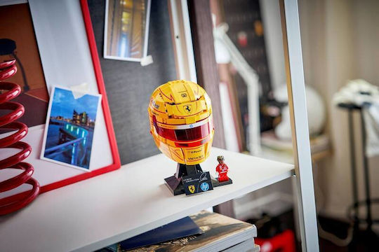 LEGO Editions Scuderia Ferrari HP Lewis Hamilton Helmet за 14+ Години 884 Бройки