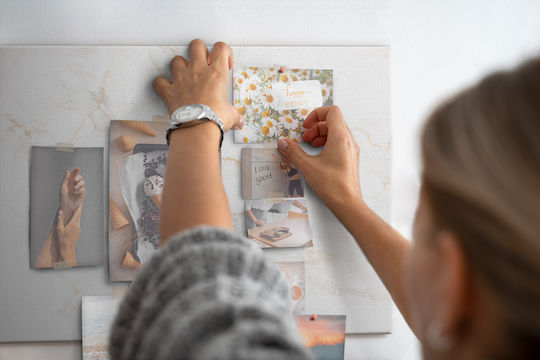 Canava Plută Decorațiune Perete + Piuneze Din Lemn În Set Marmură Elegantă 60x40 Cm