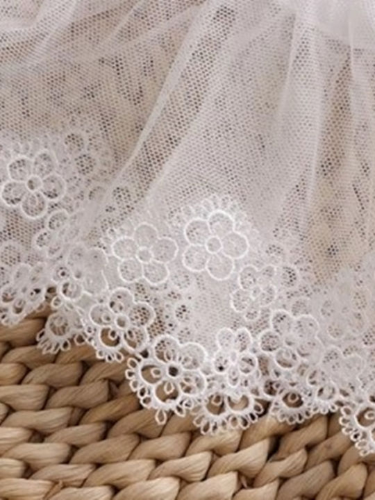 Set 2 Detachable Lace Cuffs Buttons White