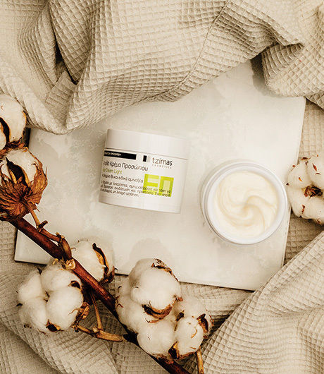 Tzimas Cosmetics Απαλή Light Ενυδατική Κρέμα Προσώπου κατά της Ακμής 50gr