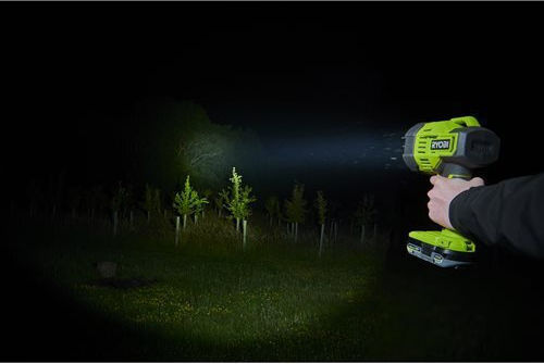 Ryobi Handstrahler LED mit maximaler Helligkeit 3000lm RLS18-0 Solo