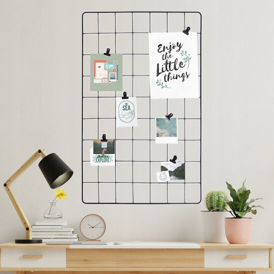 Vilde Metallic Wall-Mounted Photo Frame With Black Frame