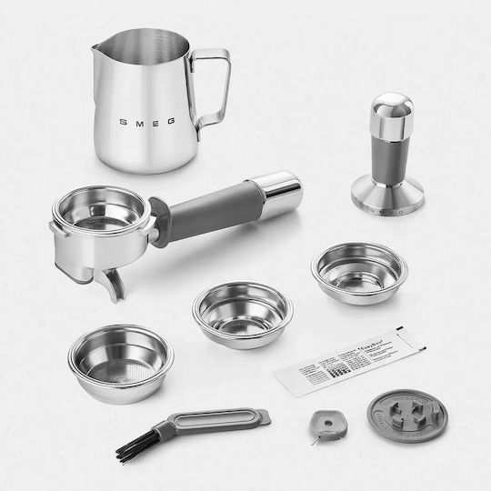 Smeg Automatische Espressomaschine 1650W Druck 20bar für Cappuccino mit Mahlwerk Schwarz EGF03BLMEU