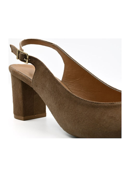 Suede Pumps Mit Mittelhohem Beigem Absatz