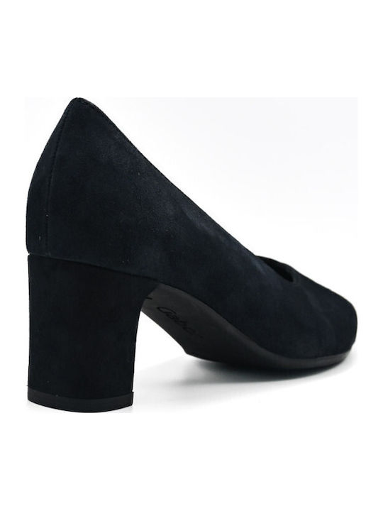 Suede Heels With Medium Black Heel