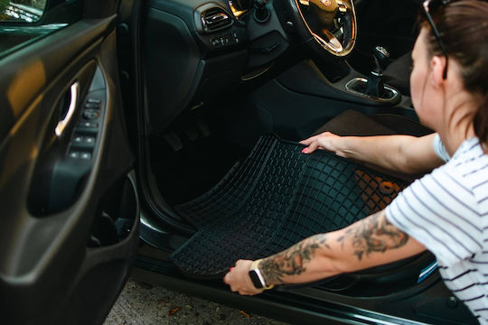 Driver's Rubber Mat Toyota Yaris Ii Hatchback 2005-2011