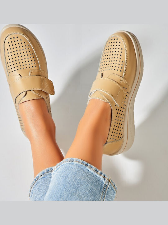 Leather Women's Moccasins In Beige Colour