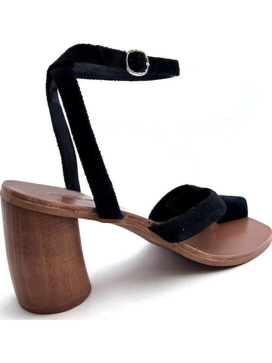 Schwarze Pumps