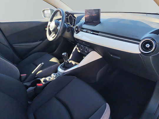 Mazda 2 E-Skyactiv G 6MT Centre-Line MHEV (Mild Hybrid) '23