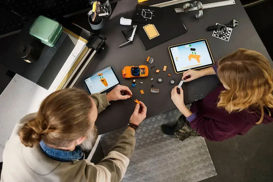 LEGO Speed Champions Pentru 10+ Ani 292 Bucăți