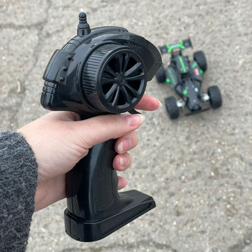 RC Fahrzeug Schwarz