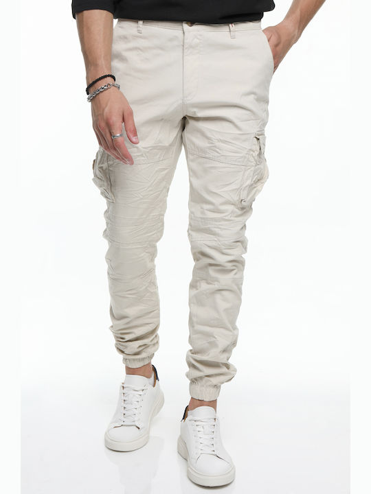 Trousers in Slim Fit Olive