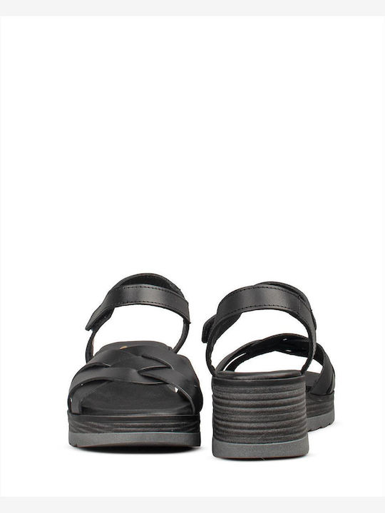 Marila Footwear