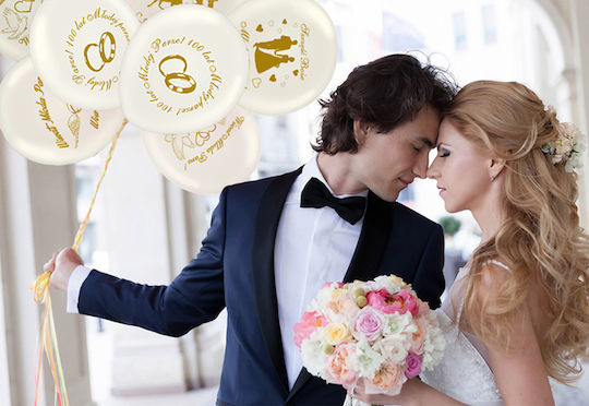 Composition with 25 White Wedding Balloons 30cm