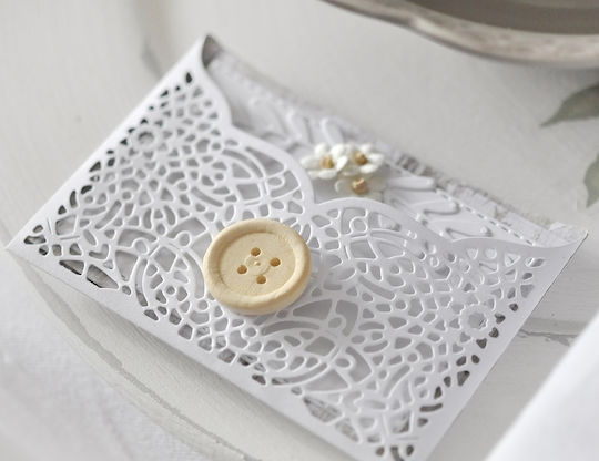 White Decorative Paper Flowers 1cm 60pcs
