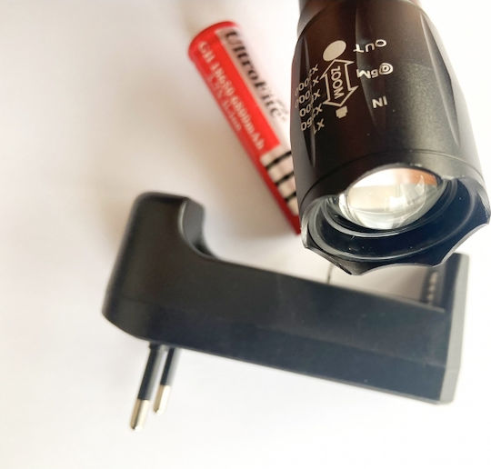 Pyramid Wiederaufladbarer LED Taschenlampe mit Maximaler Helligkeit 1200 Lumen