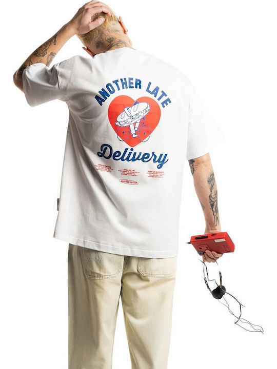 T-shirt White