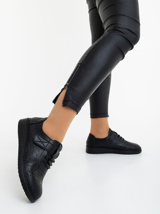 Women's Oxfords in Black Colour