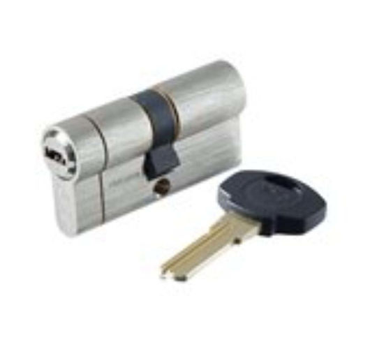 Yale Cilindru de încuietoare 62mm (27-35) cu 4 chei